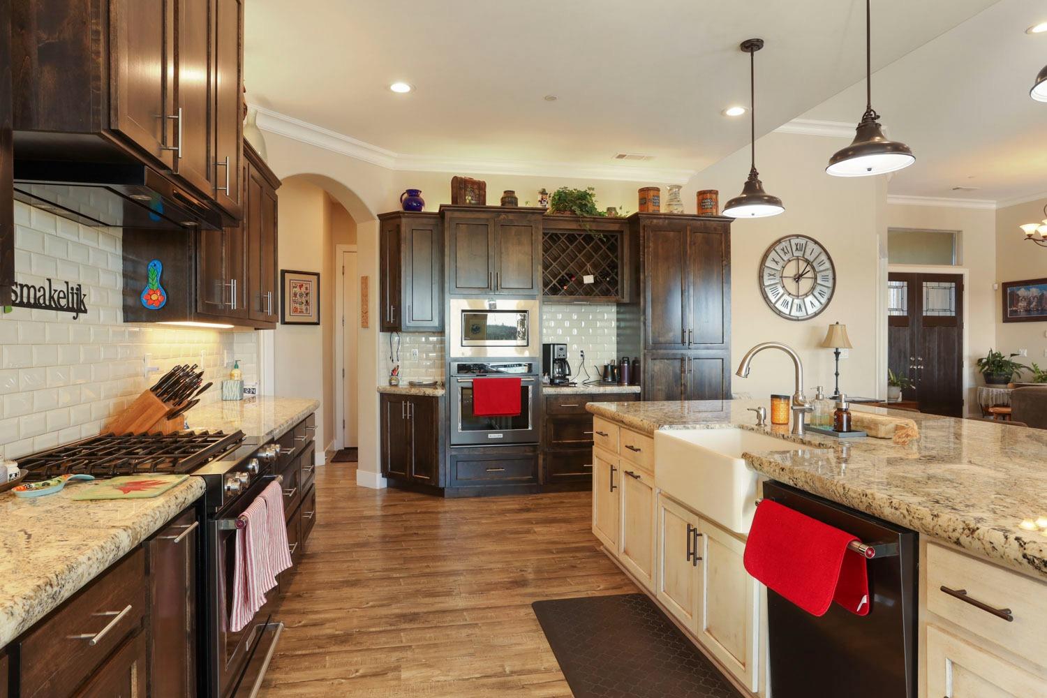 10393 Bradbury Rd, Ballico, CA 95303