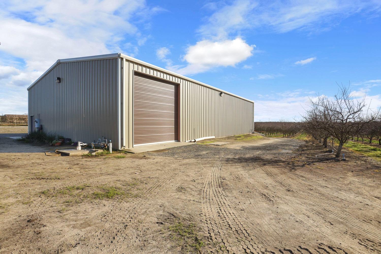 10393 Bradbury Rd, Ballico, CA 95303