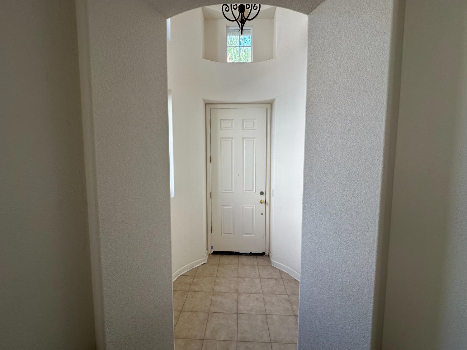 1649 Maidencane Way, Los Banos, CA 93635