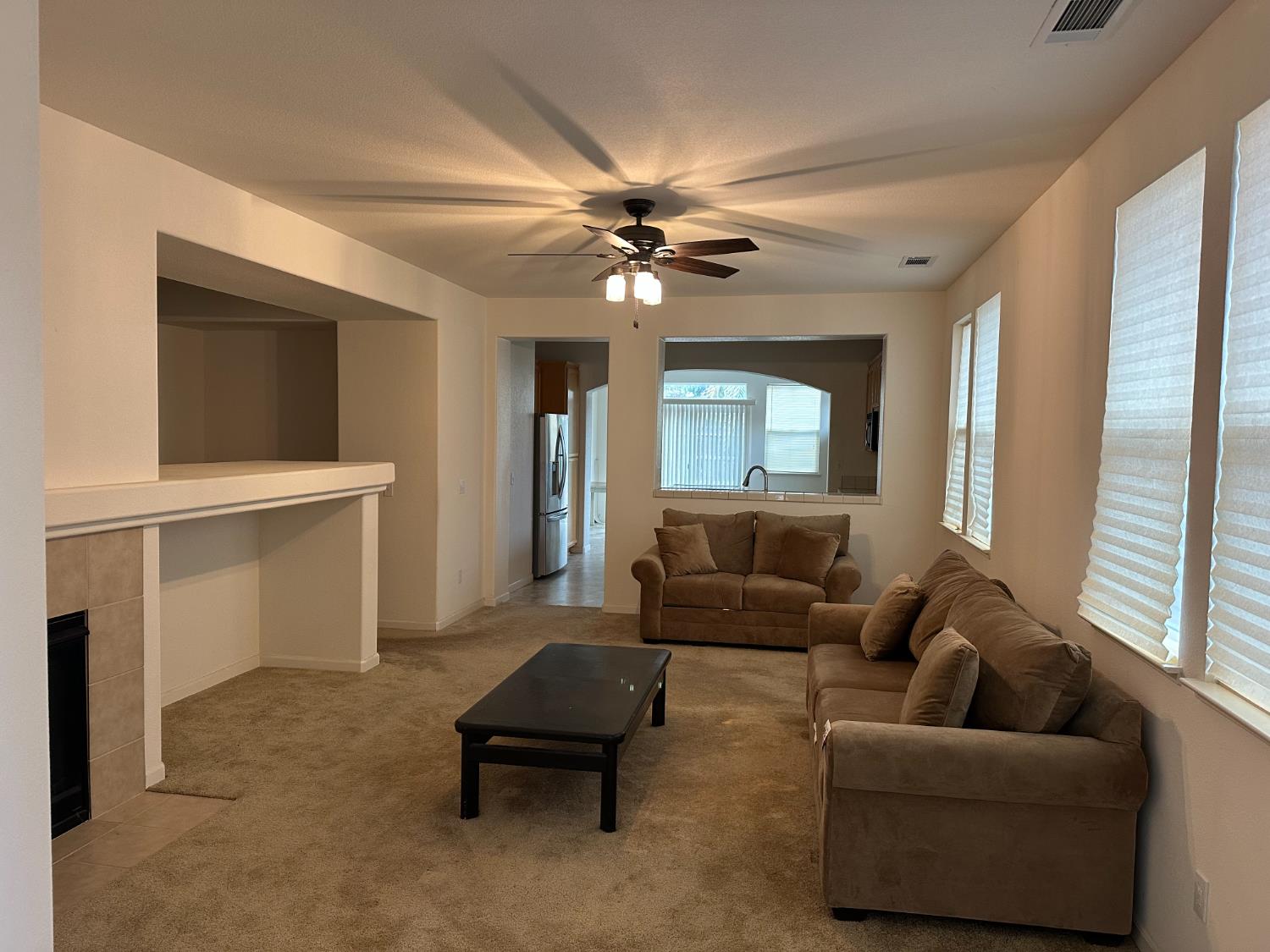 1649 Maidencane Way, Los Banos, CA 93635