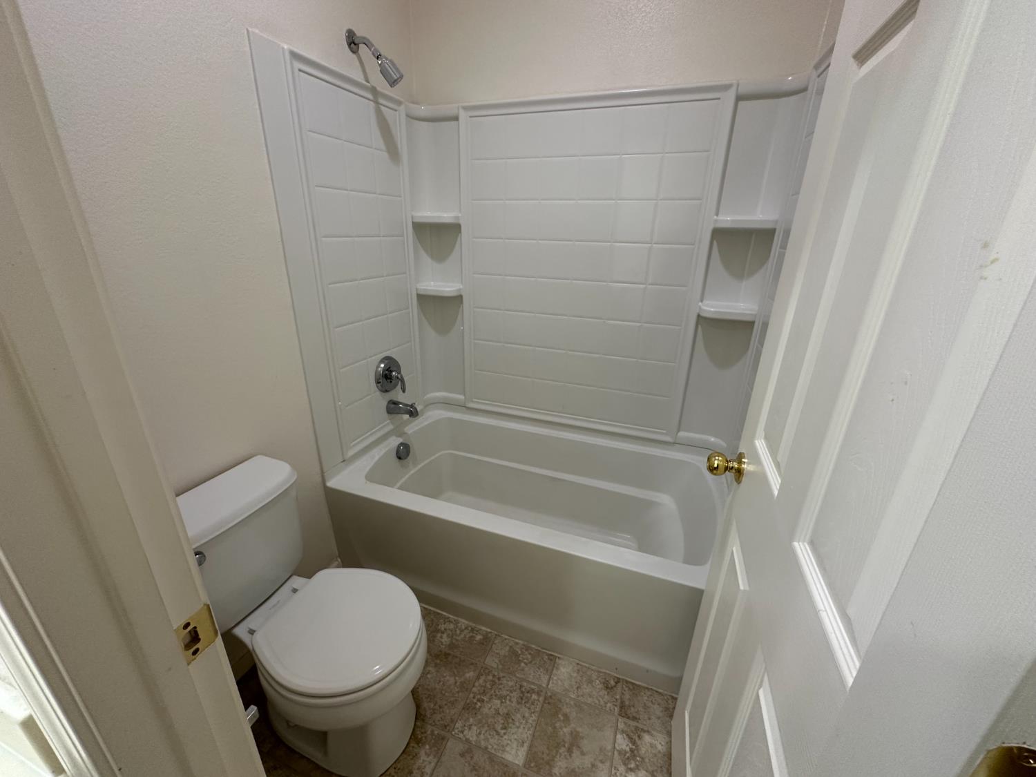 1649 Maidencane Way, Los Banos, CA 93635