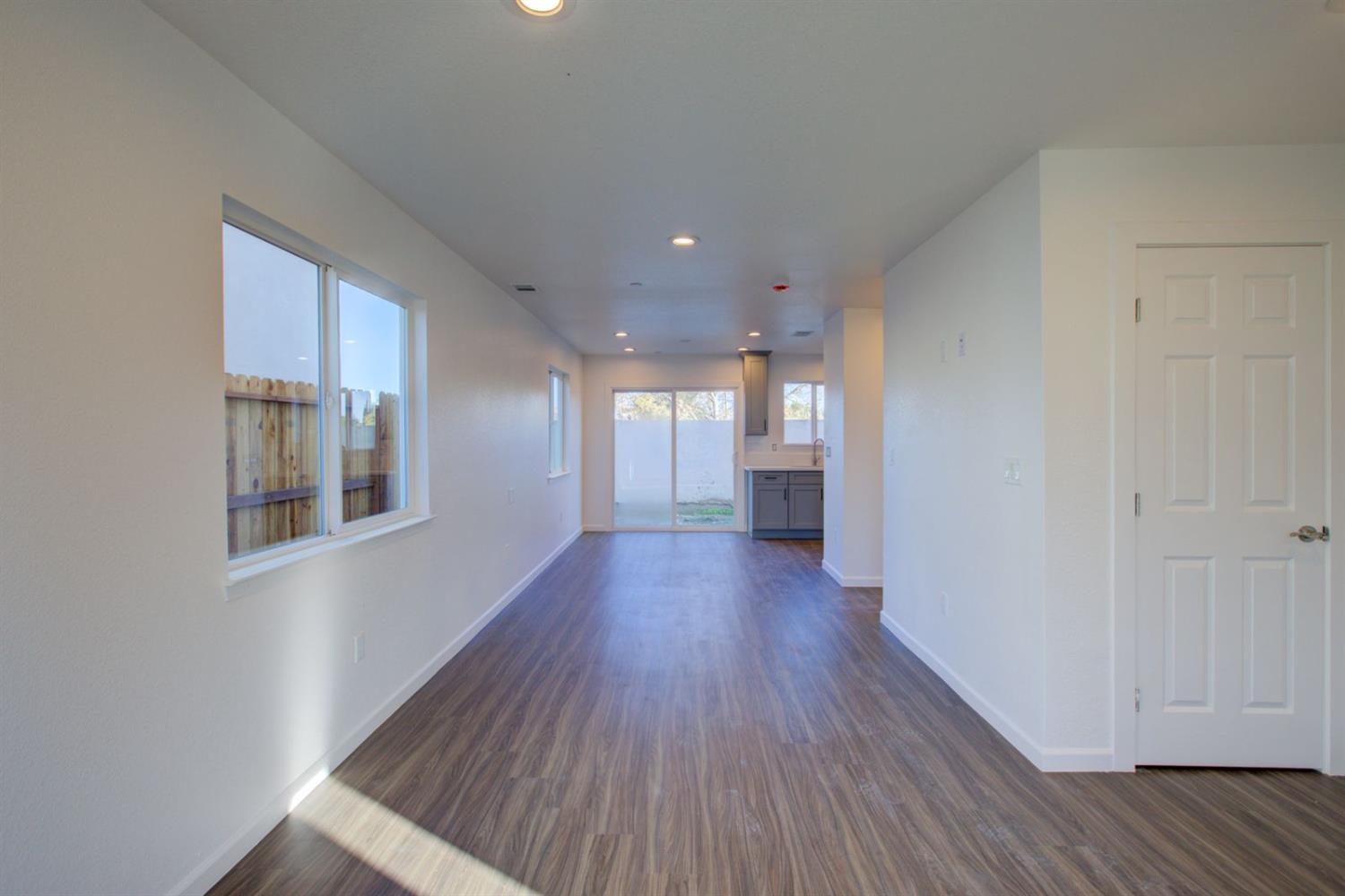 501 Jason Dr, Turlock, CA 95380