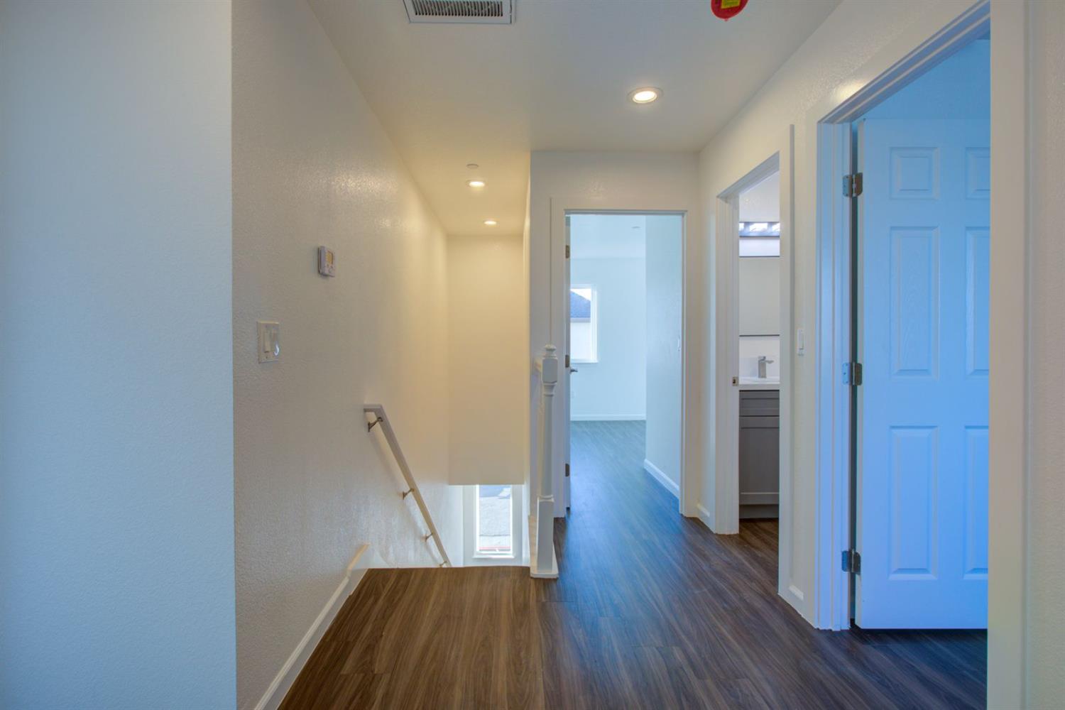 501 Jason Dr, Turlock, CA 95380