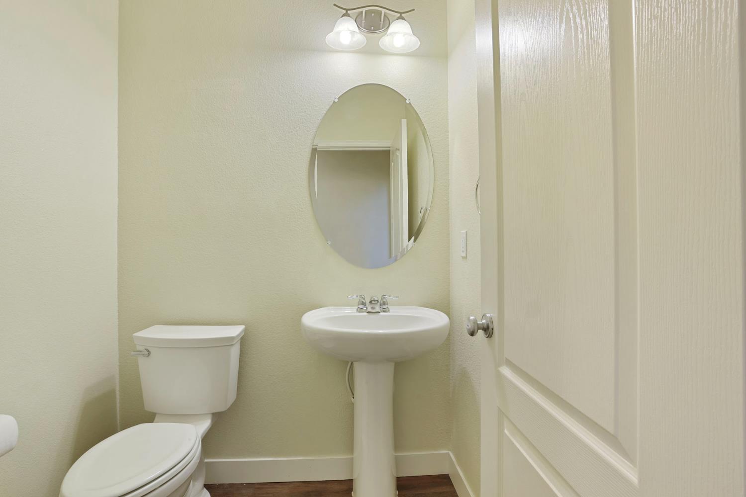 2364 Inyo Pl, Manteca, CA 95337