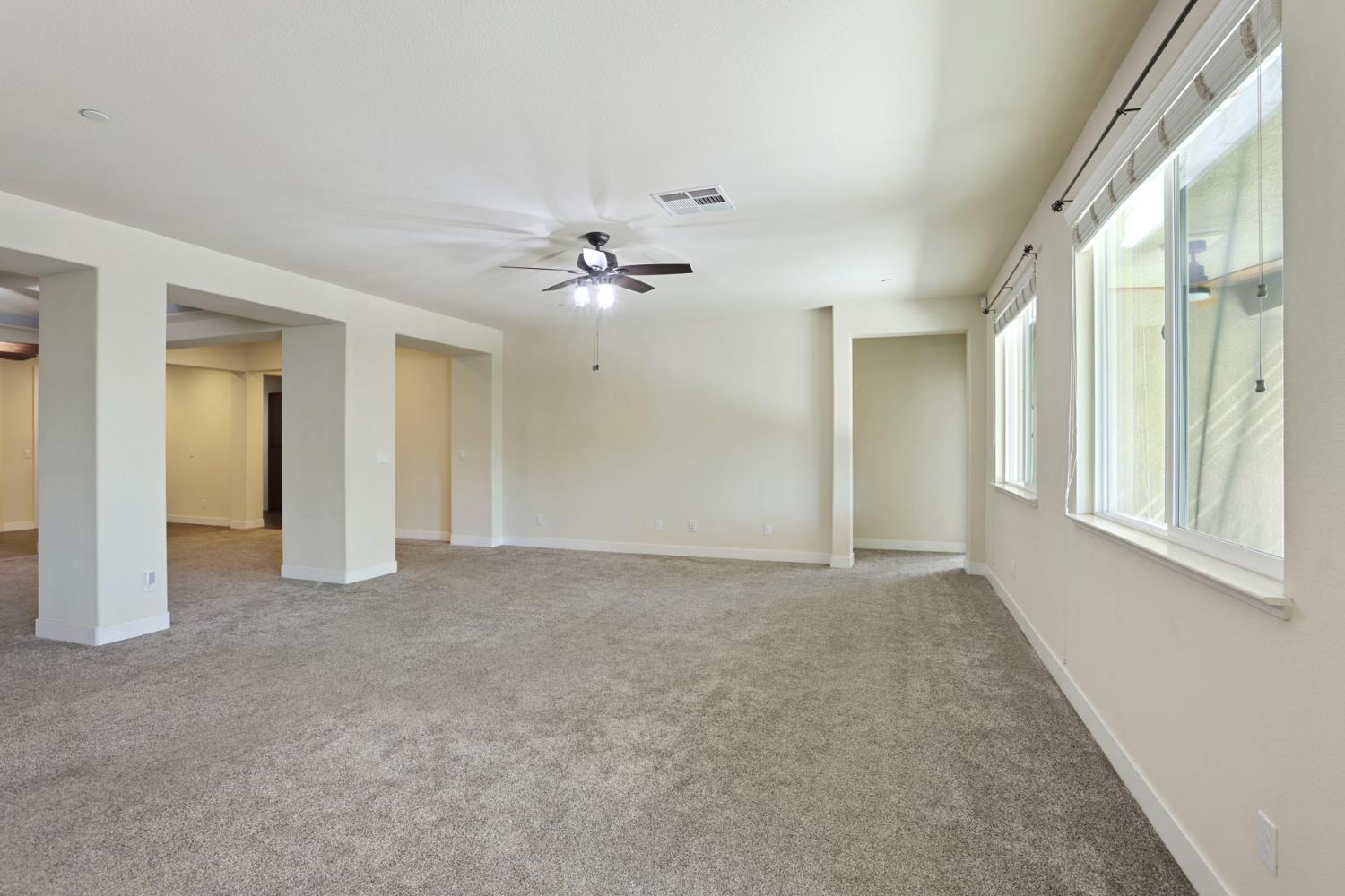 2364 Inyo Pl, Manteca, CA 95337