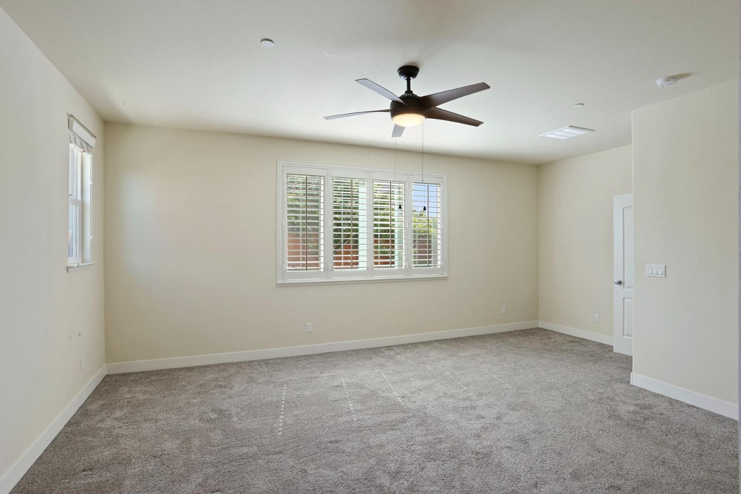 2364 Inyo Pl, Manteca, CA 95337