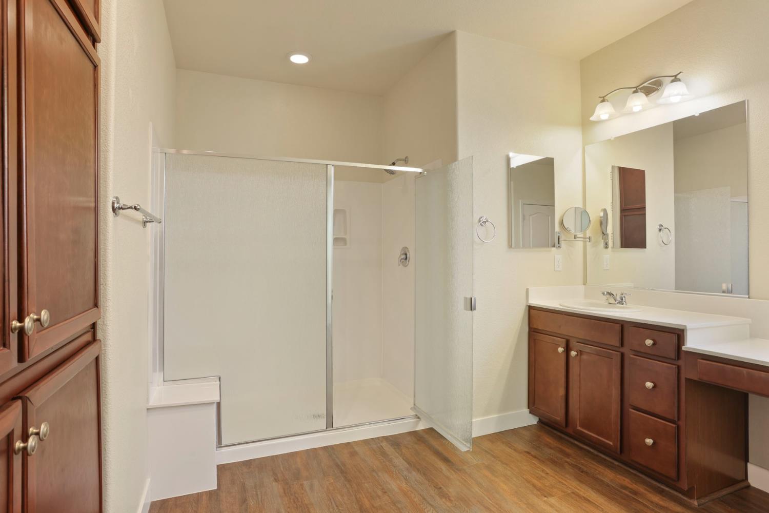 2364 Inyo Pl, Manteca, CA 95337