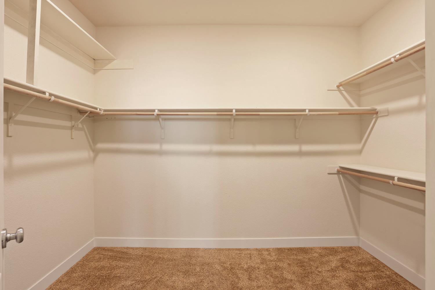 2364 Inyo Pl, Manteca, CA 95337