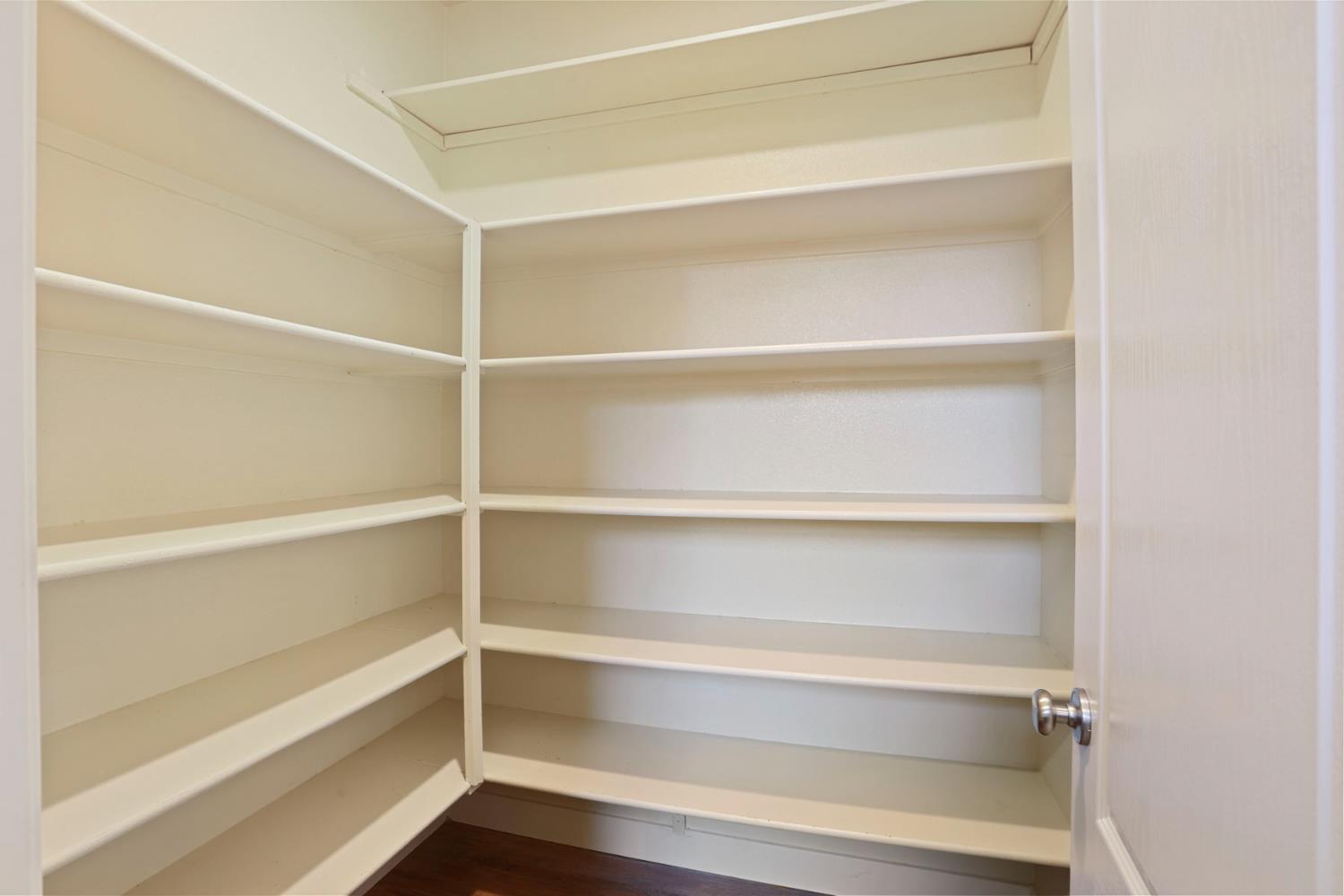 2364 Inyo Pl, Manteca, CA 95337