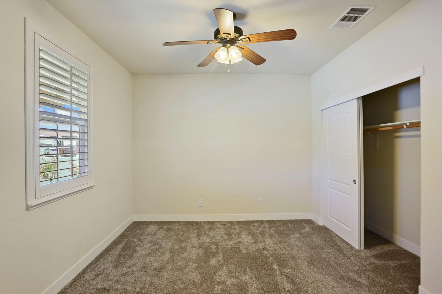 2364 Inyo Pl, Manteca, CA 95337