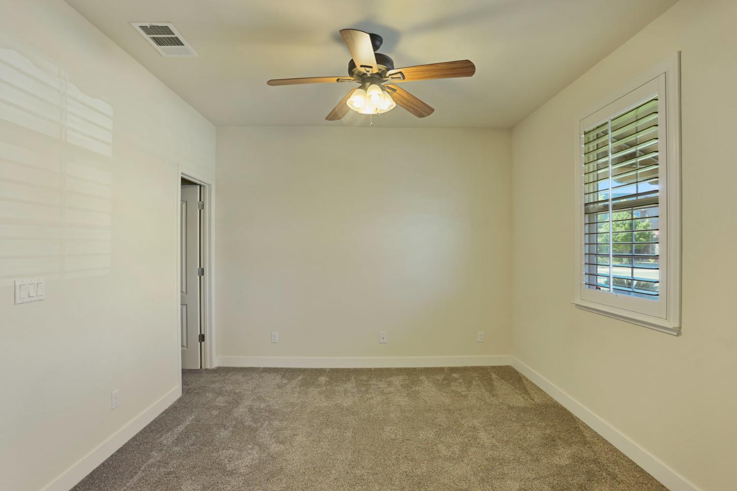 2364 Inyo Pl, Manteca, CA 95337