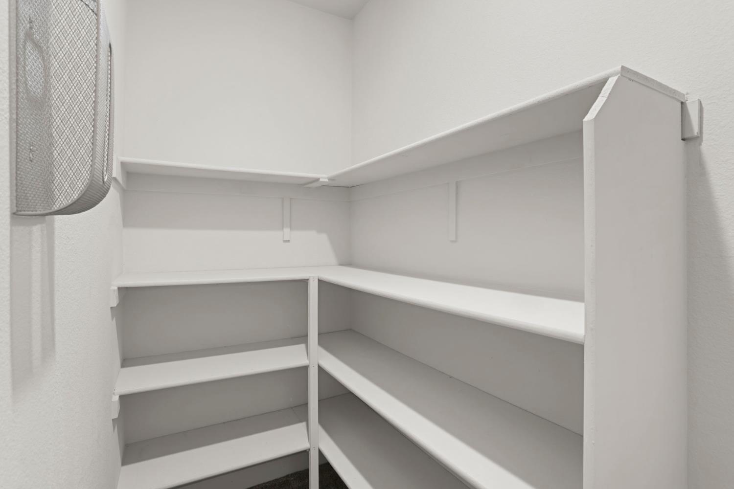 2364 Inyo Pl, Manteca, CA 95337