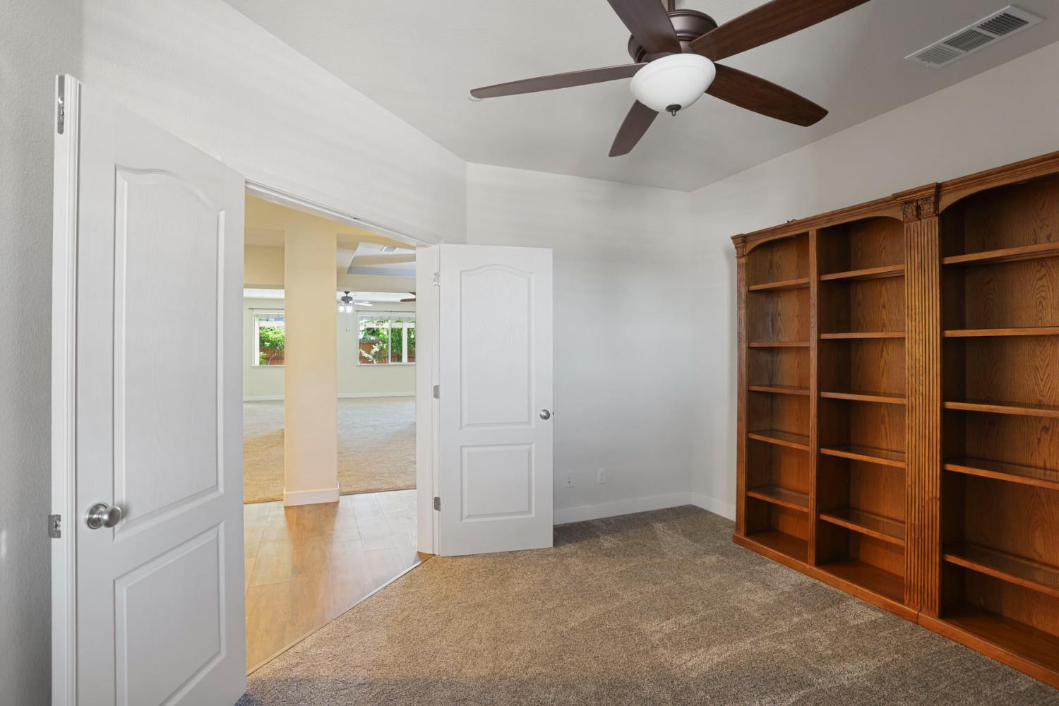 2364 Inyo Pl, Manteca, CA 95337