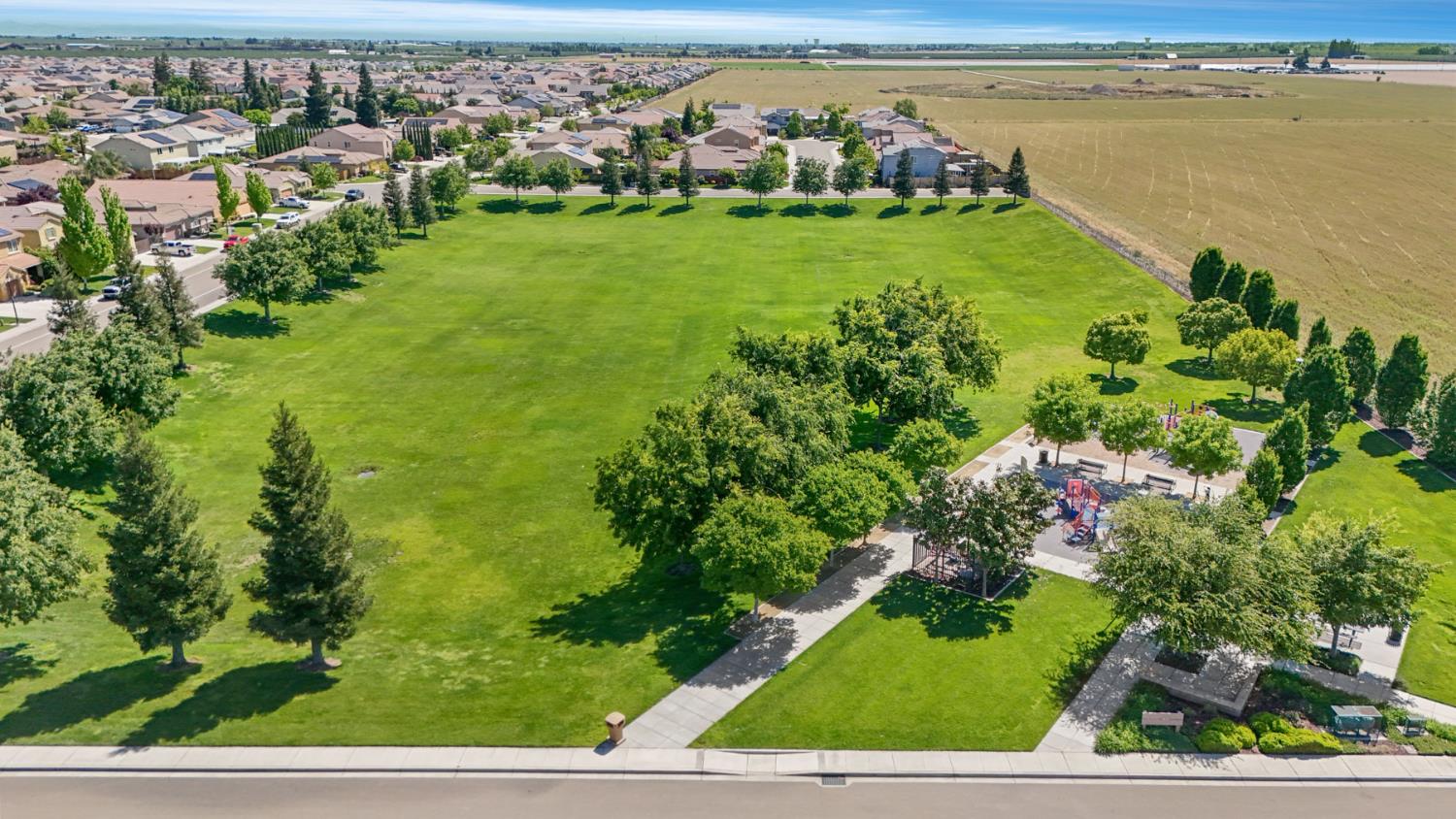 2364 Inyo Pl, Manteca, CA 95337