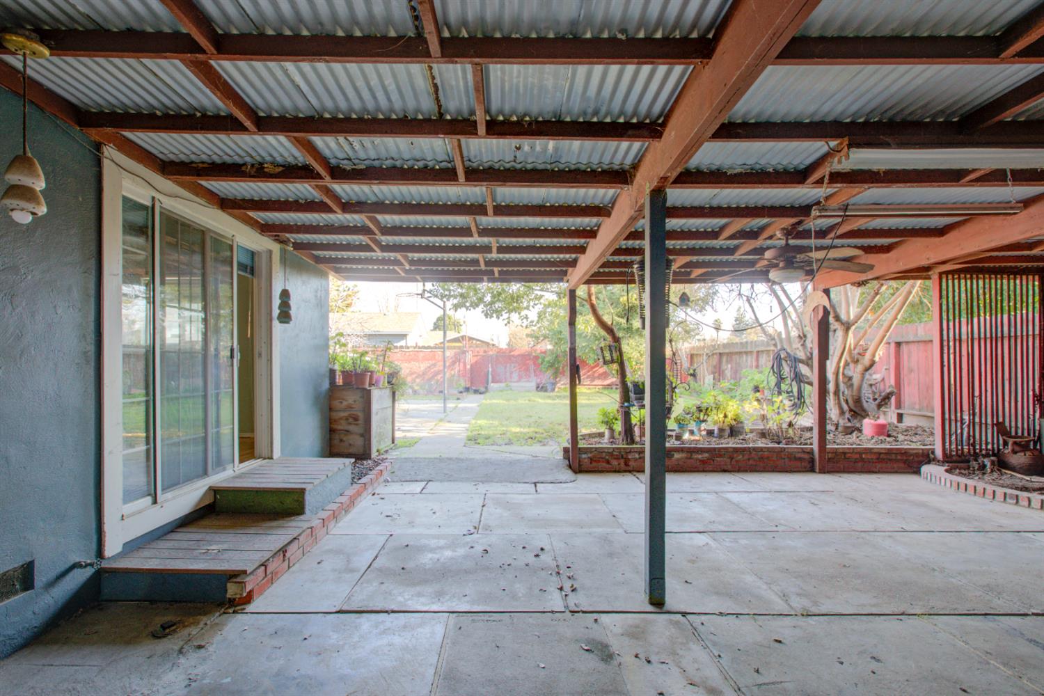 1197 S Minaret Ave, Turlock, CA 95380