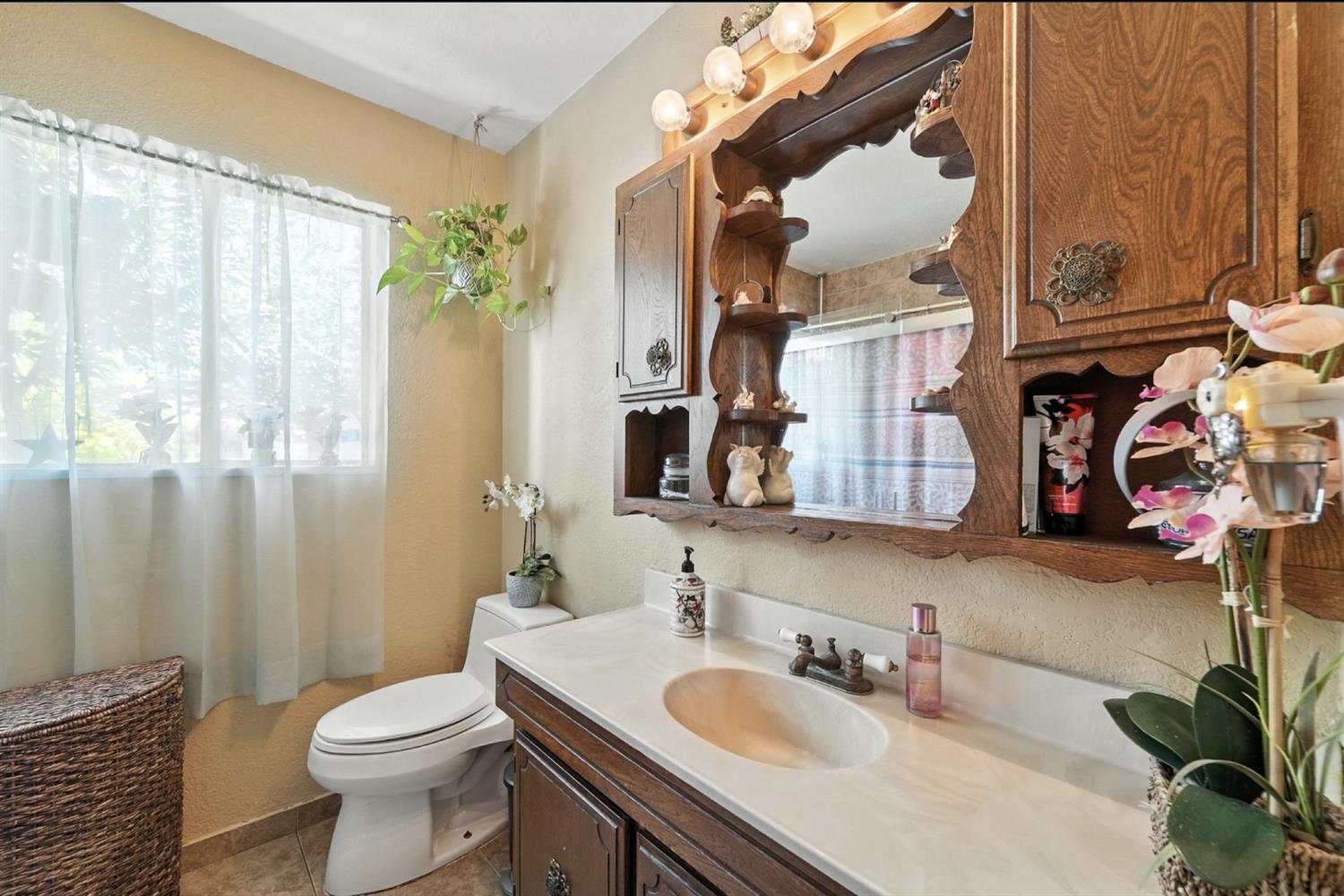 2713 Dale Ave, Ceres, CA 95307