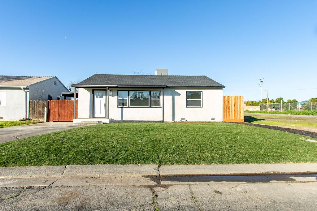 1665 Lois Way, Ceres, CA 95307