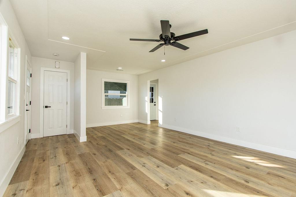 1665 Lois Way, Ceres, CA 95307