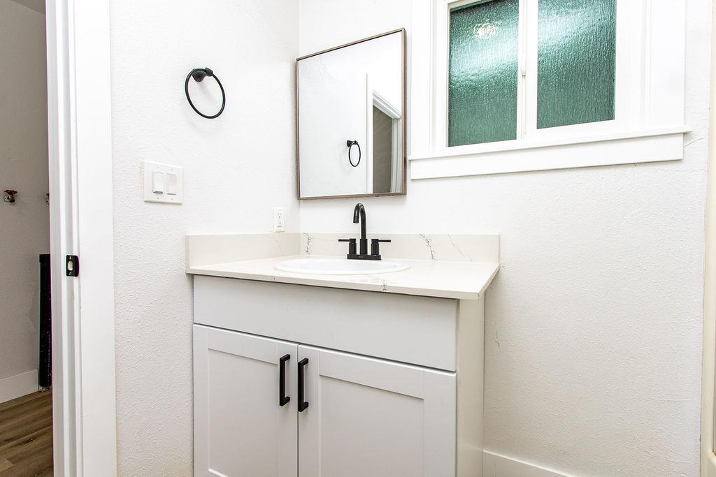 1665 Lois Way, Ceres, CA 95307