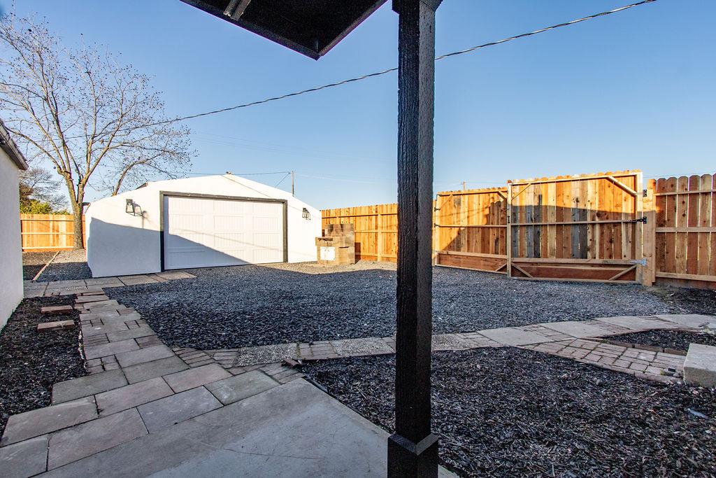 1665 Lois Way, Ceres, CA 95307