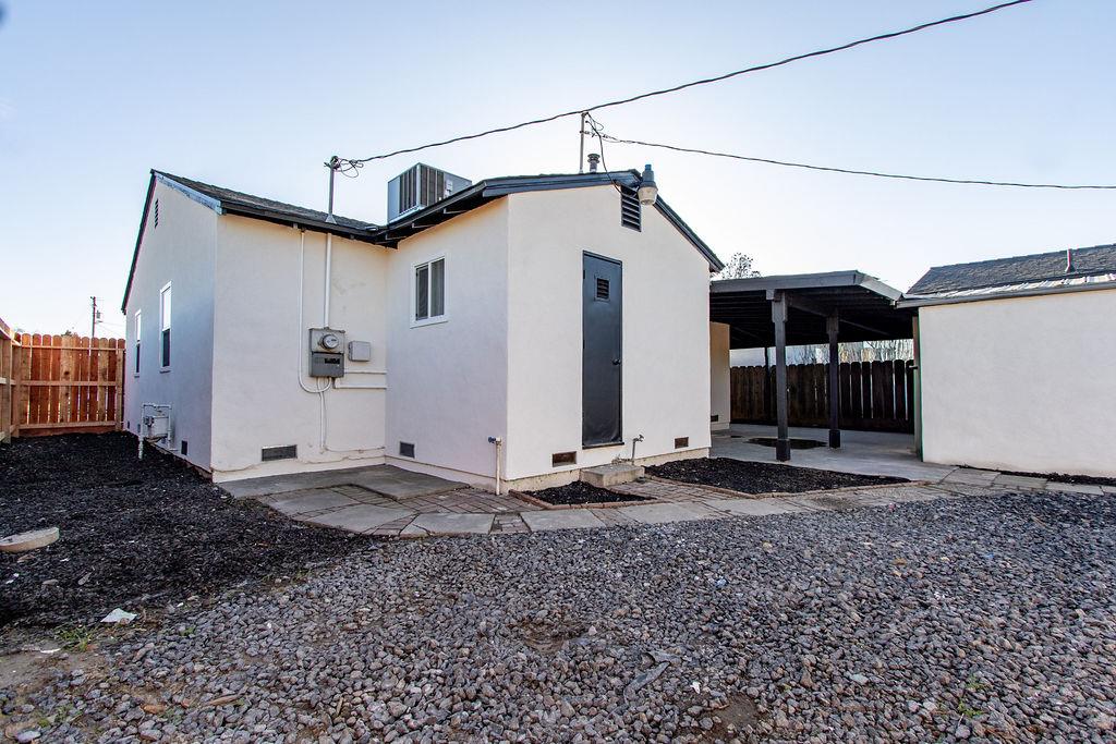 1665 Lois Way, Ceres, CA 95307