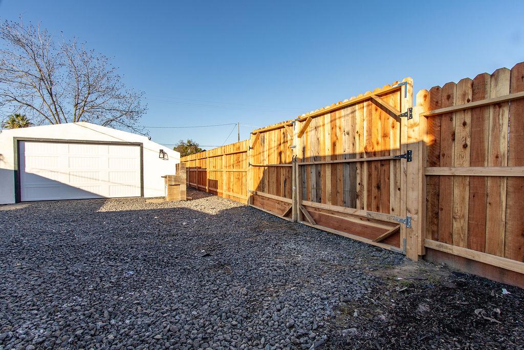 1665 Lois Way, Ceres, CA 95307