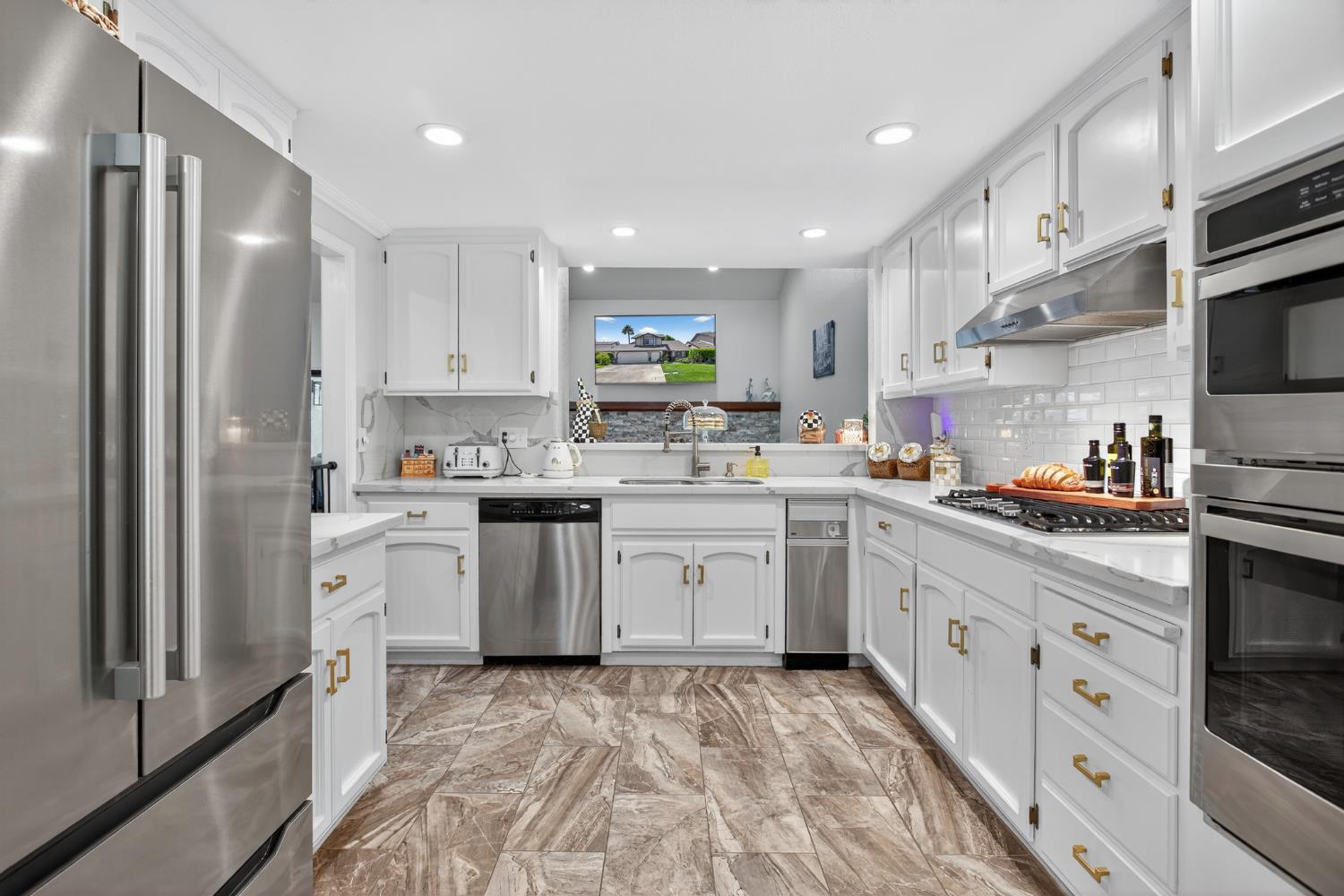 788 E Milgeo Ave, Ripon, CA 95366