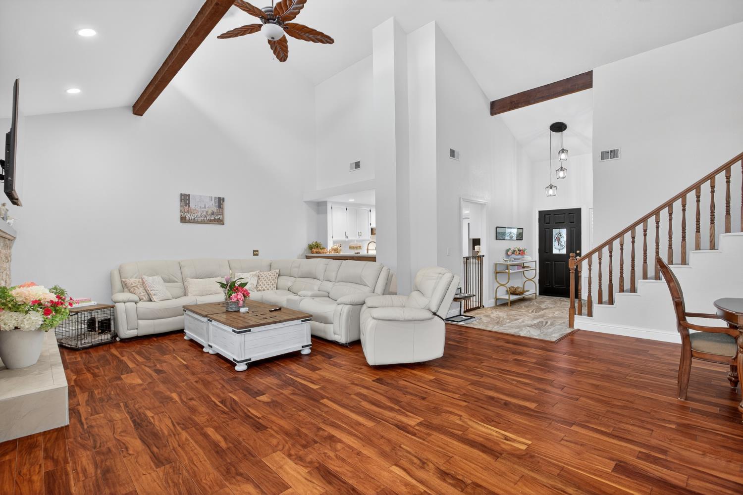 788 E Milgeo Ave, Ripon, CA 95366