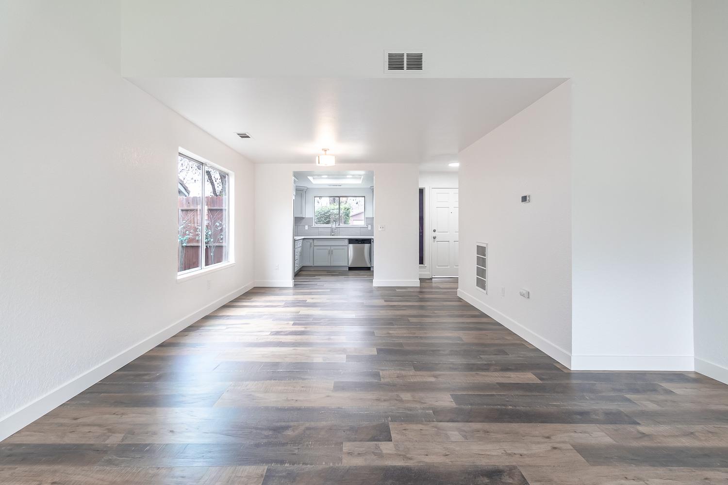 1128 Diablo Ave, Modesto, CA 95358