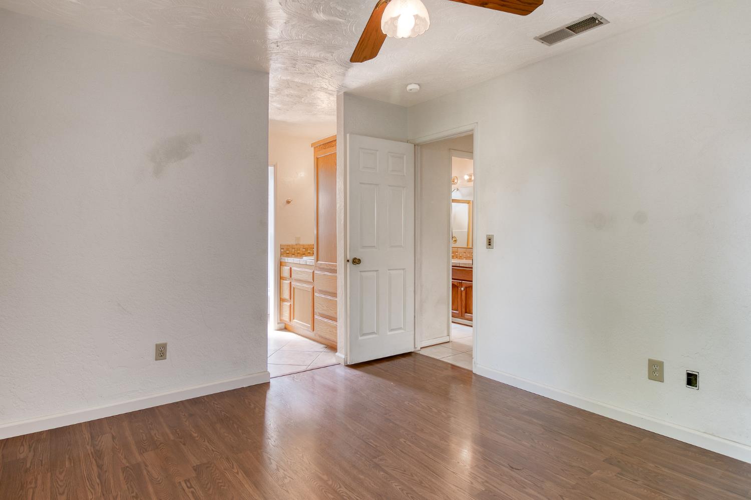 1501 Bella Terra Dr, Modesto, CA 95355