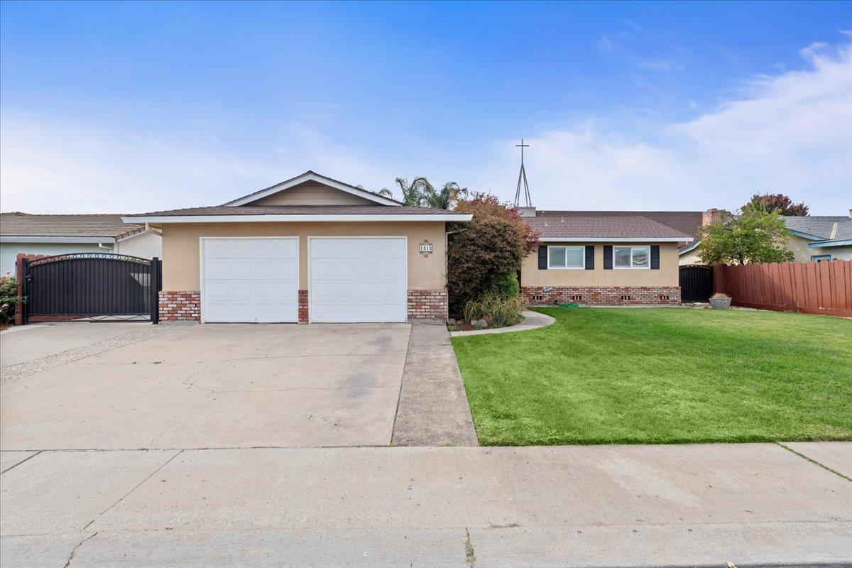 1515 Elizabeth, Escalon, CA 95320