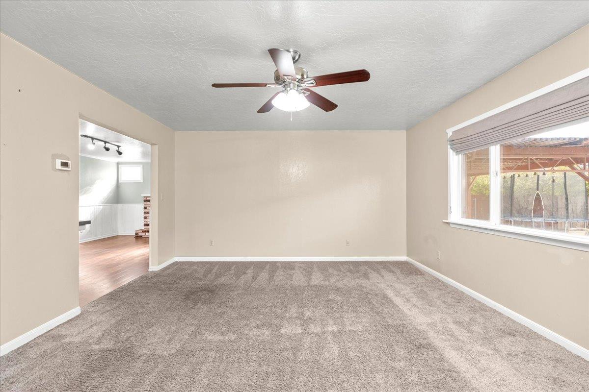 1515 Elizabeth, Escalon, CA 95320