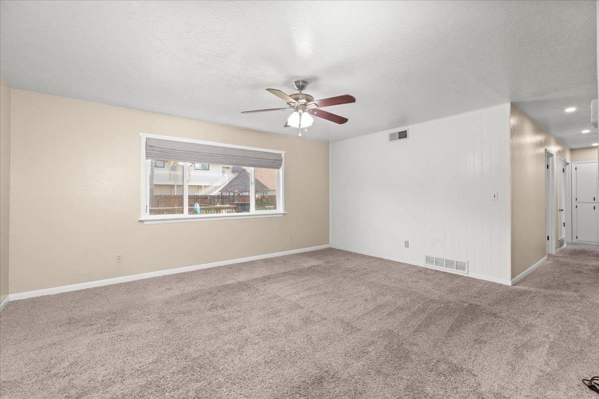 1515 Elizabeth, Escalon, CA 95320