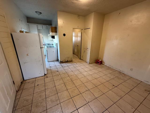 401 Thrasher Ave, Modesto, CA 95354