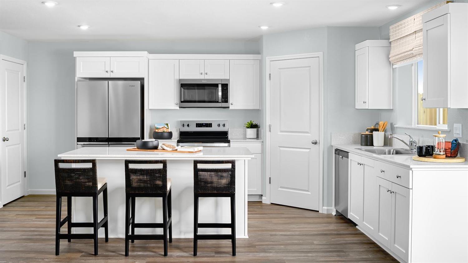 1826 Del Mar Ct, Los Banos, CA 93635