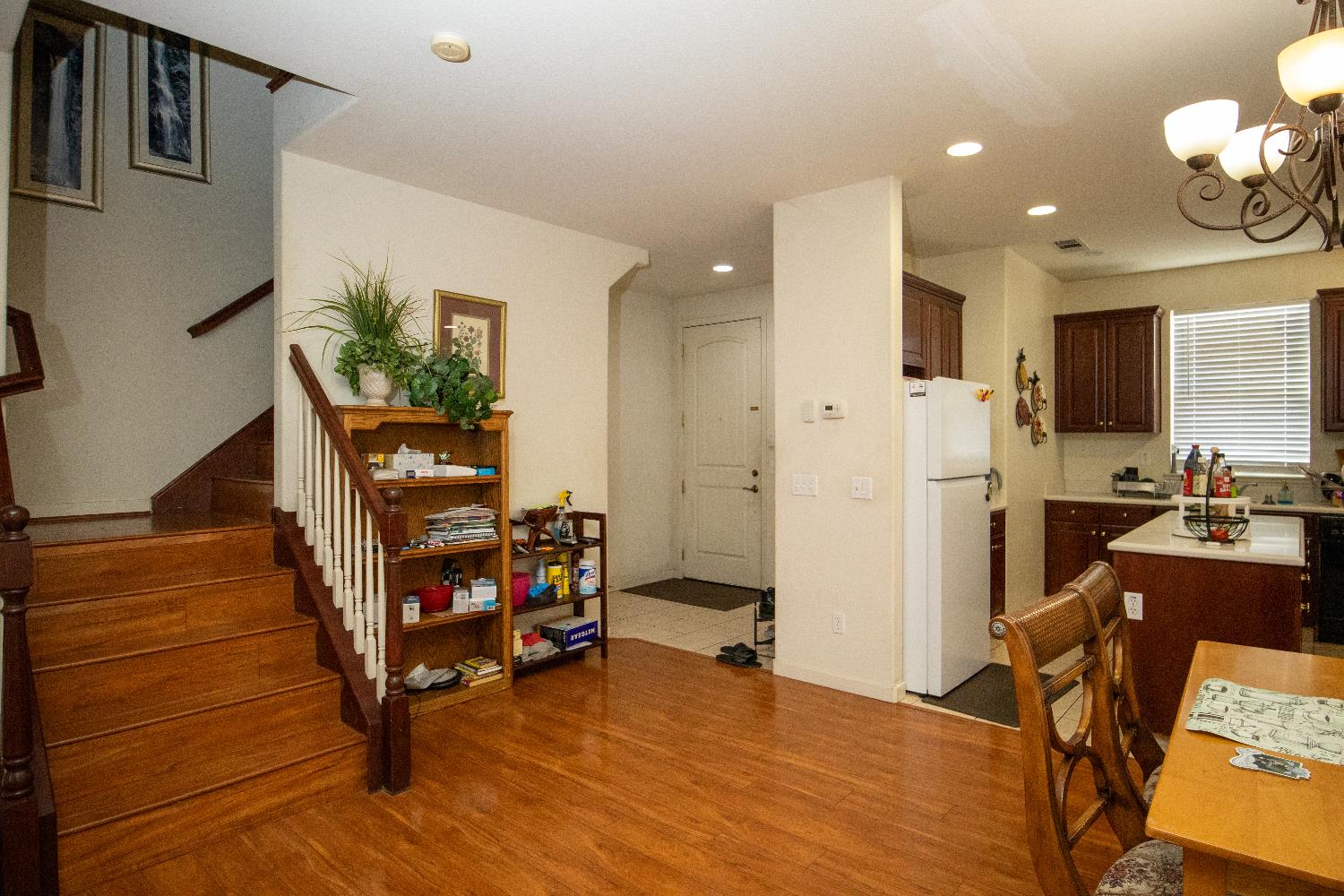 1361 Carlsbad Dr, Merced, CA 95348