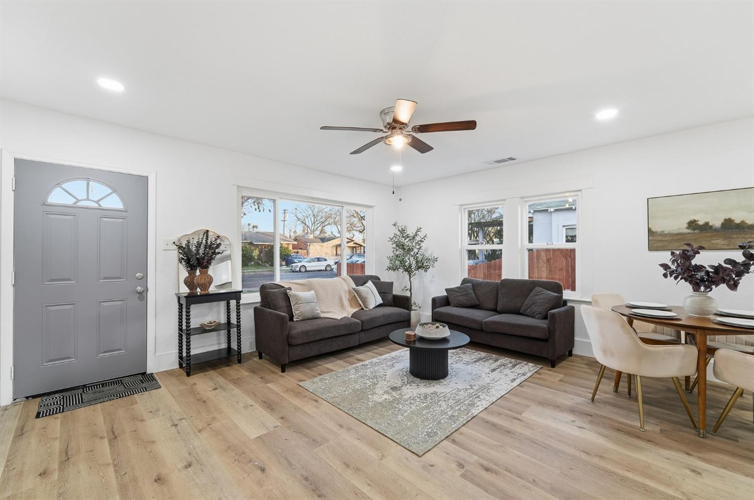 338 Yosemite Ave, Modesto, CA 95351