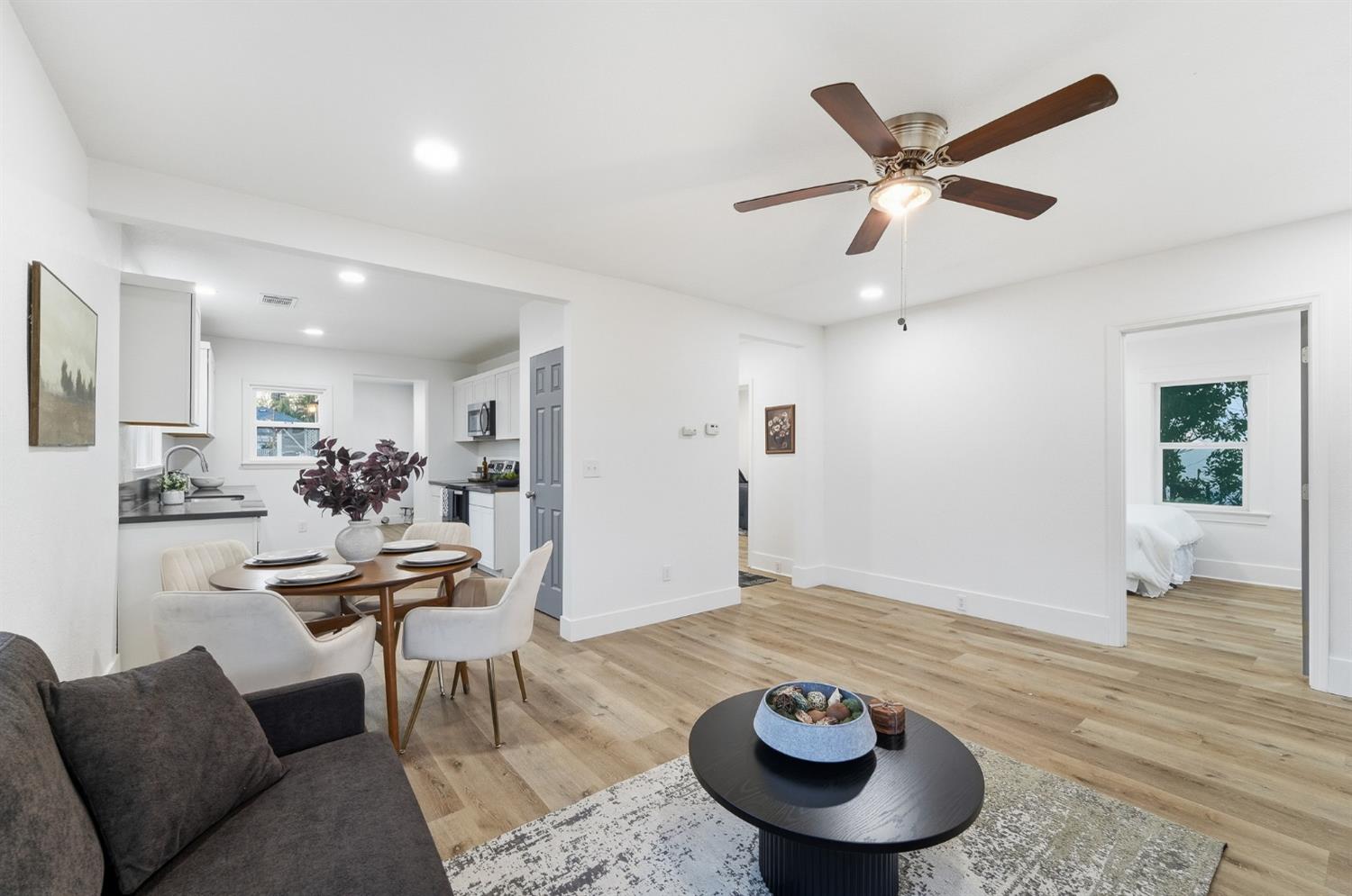 338 Yosemite Ave, Modesto, CA 95351