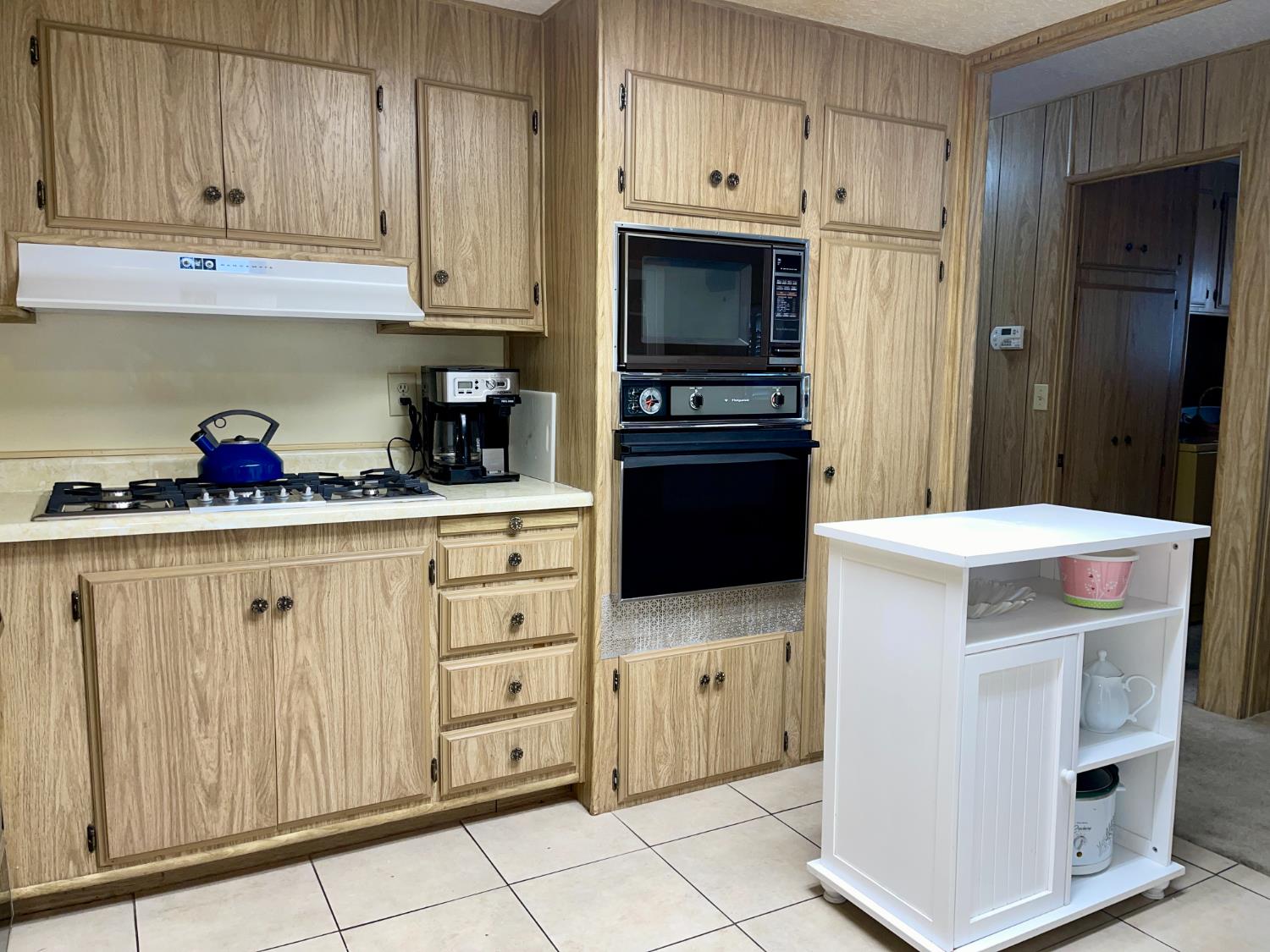 2621 Prescott Rd #114, Modesto, CA 95350