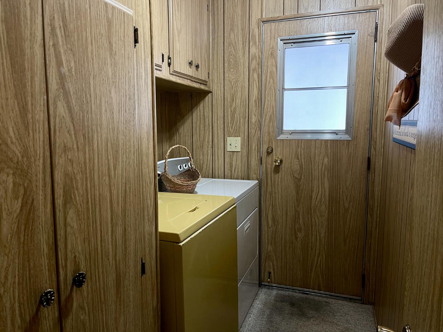 2621 Prescott Rd #114, Modesto, CA 95350