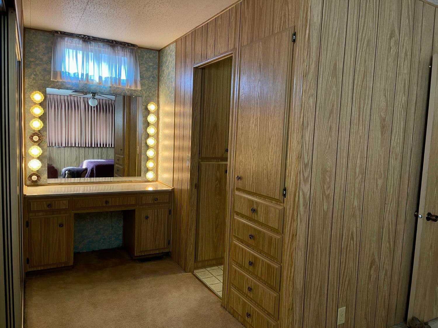 2621 Prescott Rd #114, Modesto, CA 95350