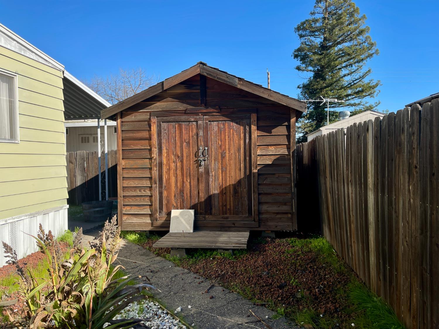 2621 Prescott Rd #114, Modesto, CA 95350