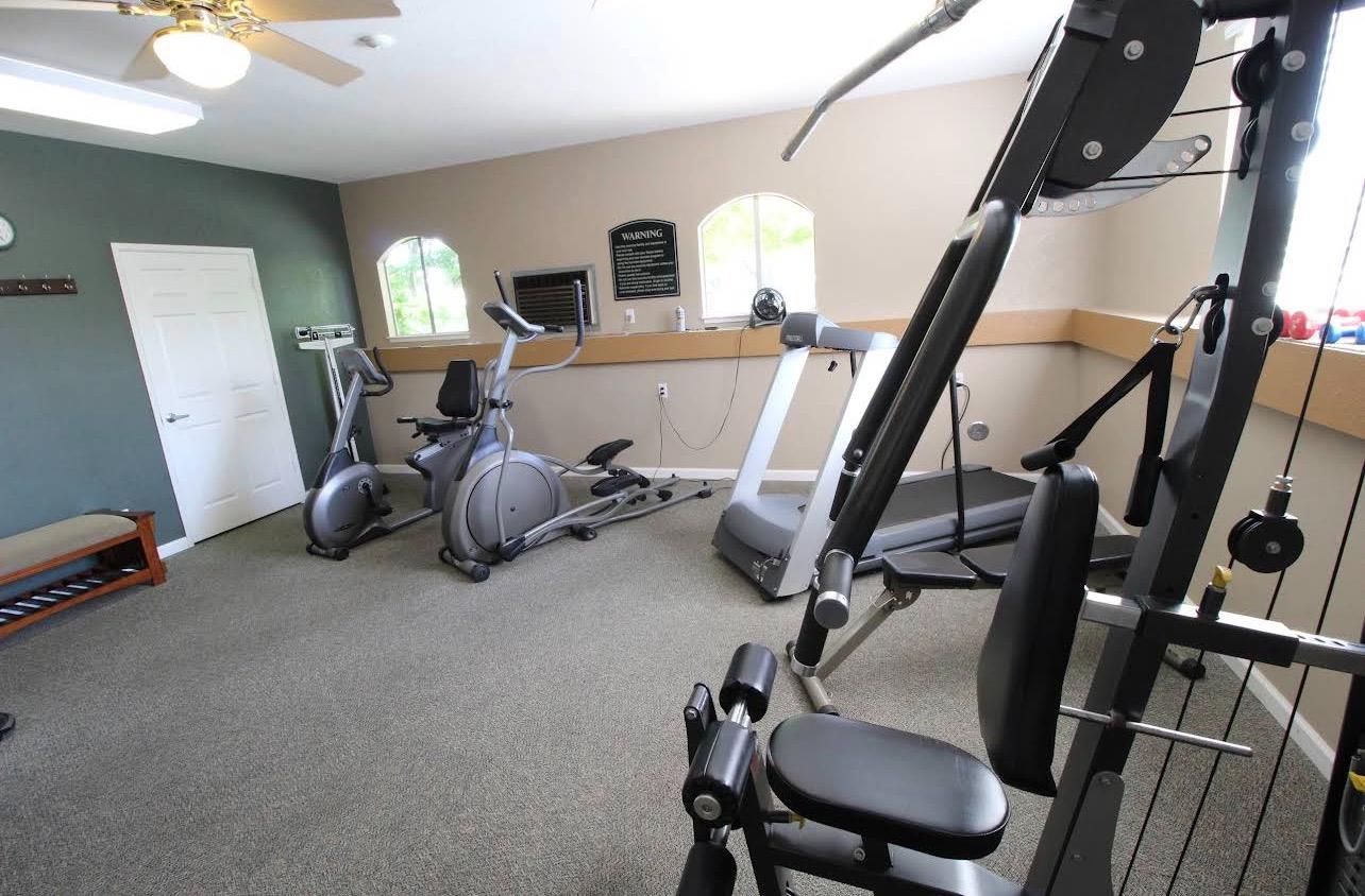 2621 Prescott Rd #114, Modesto, CA 95350