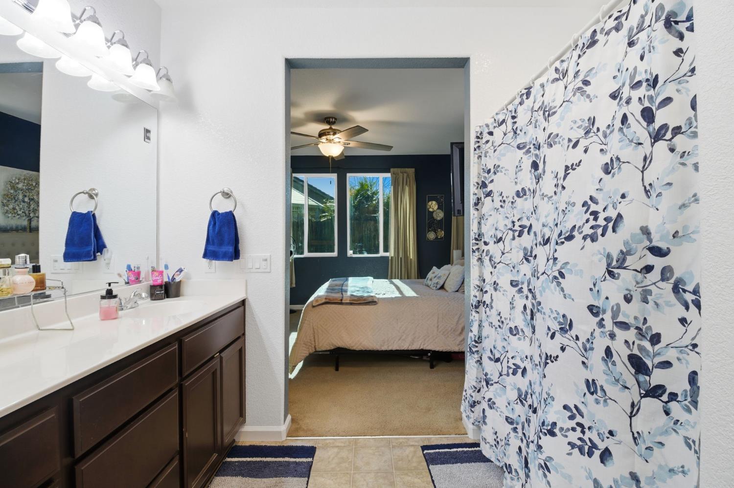 344 N Red Lion Way, Newman, CA 95360