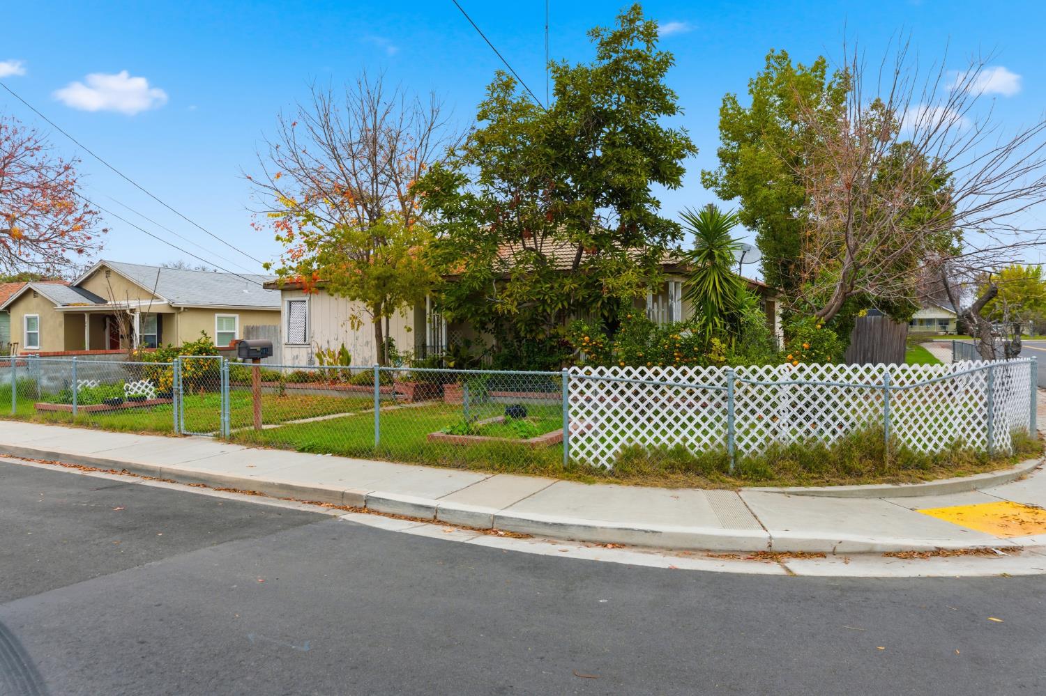 801 Flower St, Turlock, CA 95380