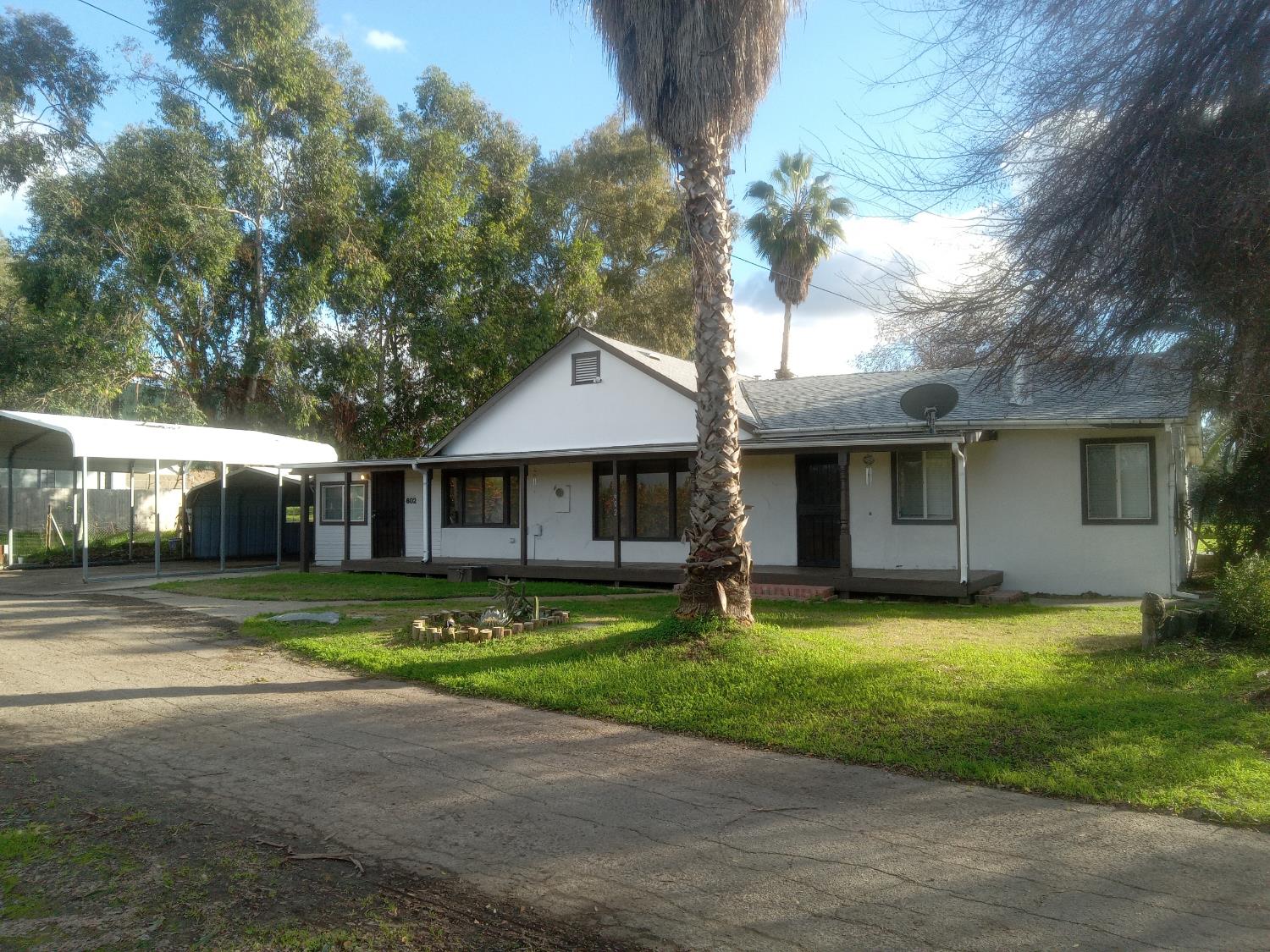 602 Spruce Rd, Exeter, CA 93221