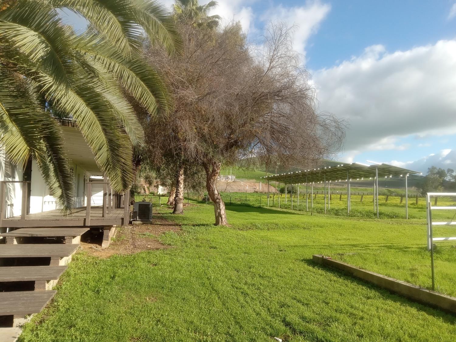 602 Spruce Rd, Exeter, CA 93221