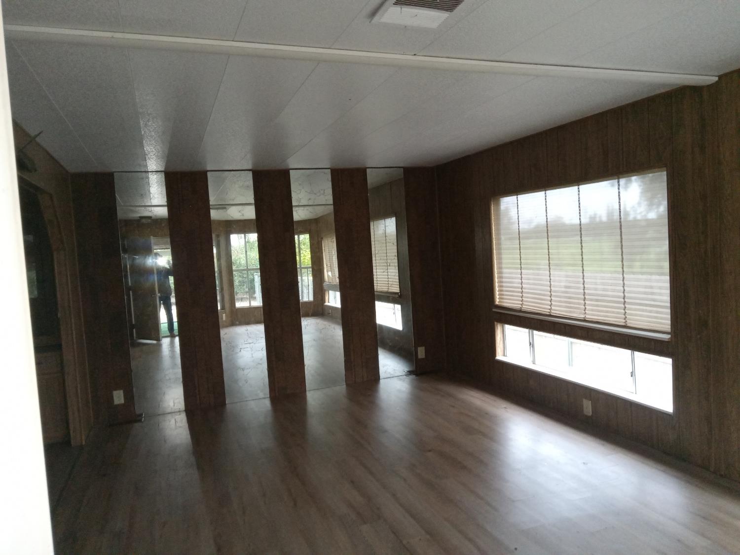 602 Spruce Rd, Exeter, CA 93221