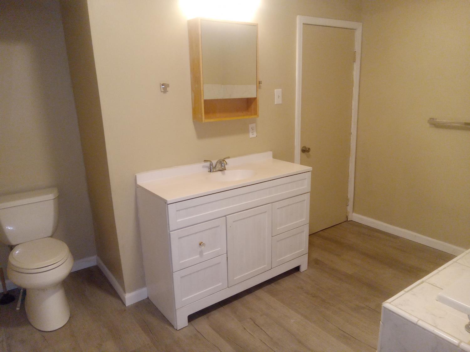 602 Spruce Rd, Exeter, CA 93221