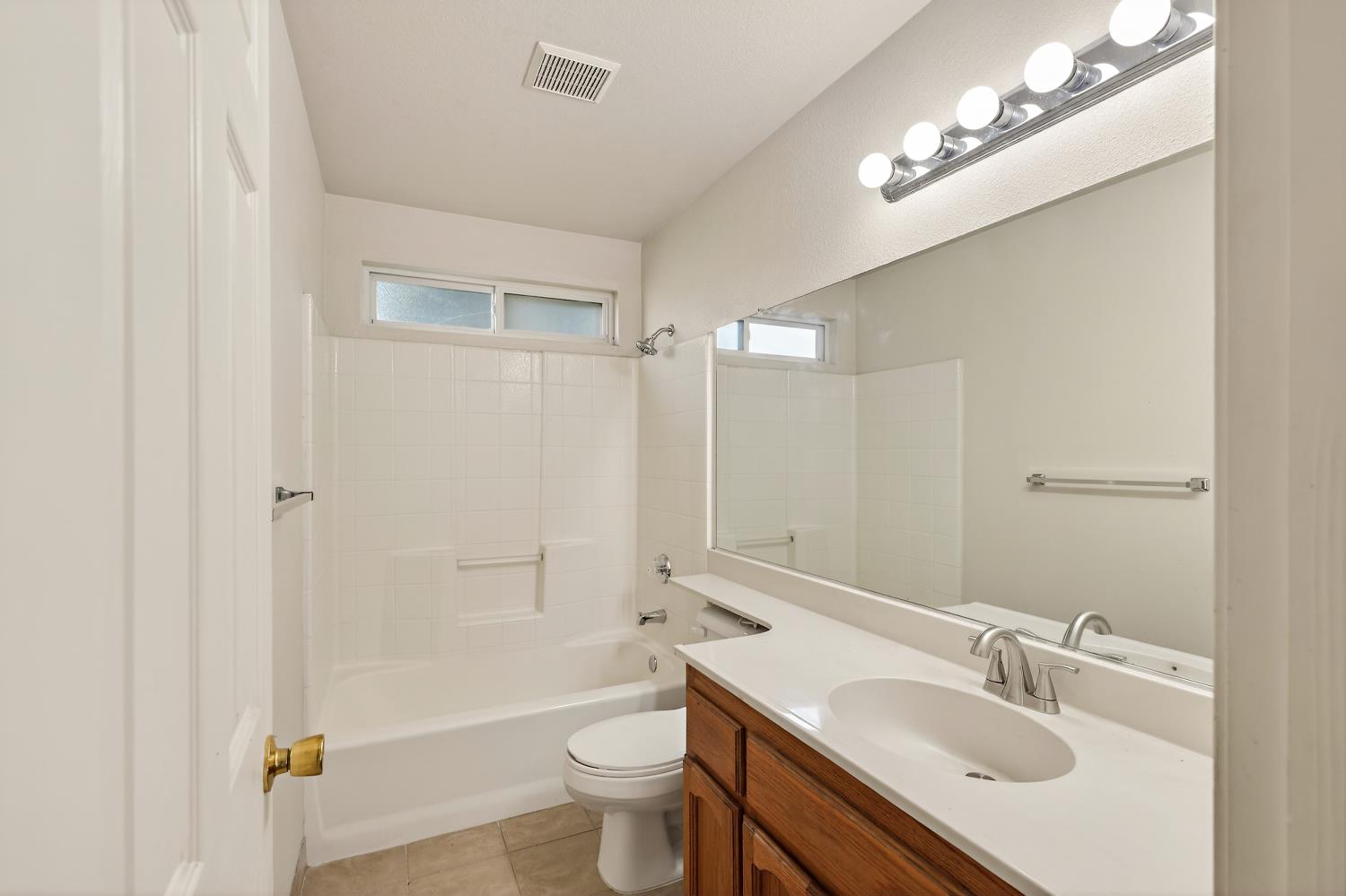 1844 Springfield, Merced, CA 95340